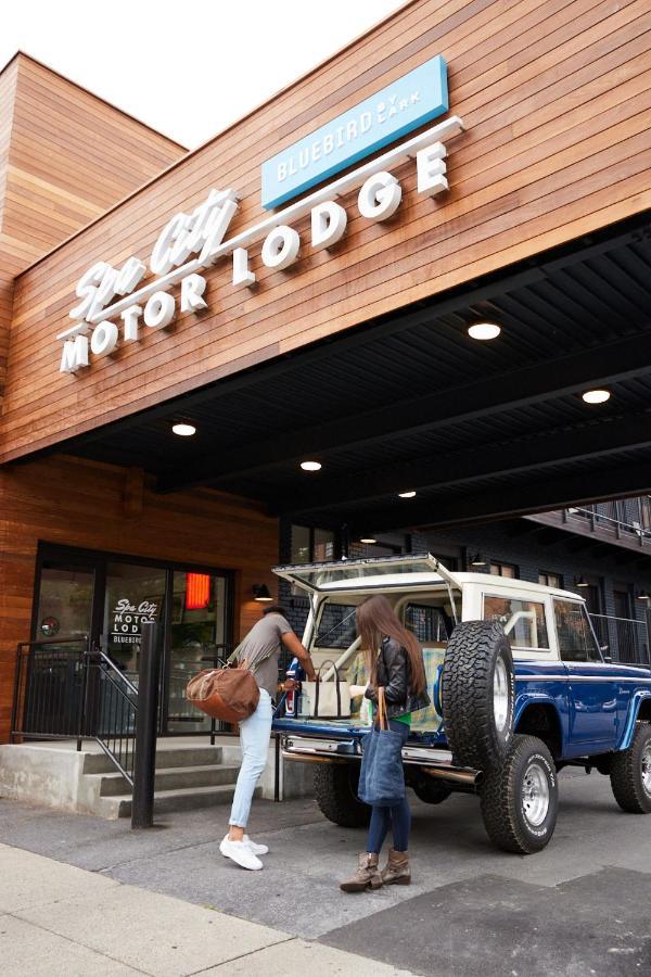 Bluebird Spa City Motor Lodge サラトガスプリング エクステリア 写真